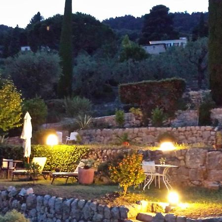 La Bergerie St Antoine Bed and Breakfast Spéracèdes Εξωτερικό φωτογραφία