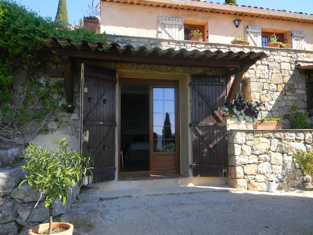 La Bergerie St Antoine Bed and Breakfast Spéracèdes Δωμάτιο φωτογραφία
